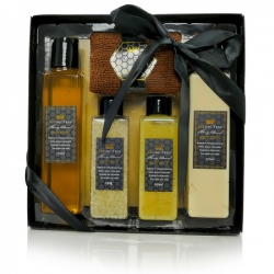 Zestaw kosmetyczny o zapachu miodu i migdałów