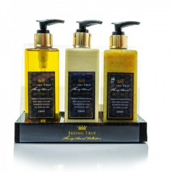 Zestaw kosmetyczny o zapachu miodu i migdałów